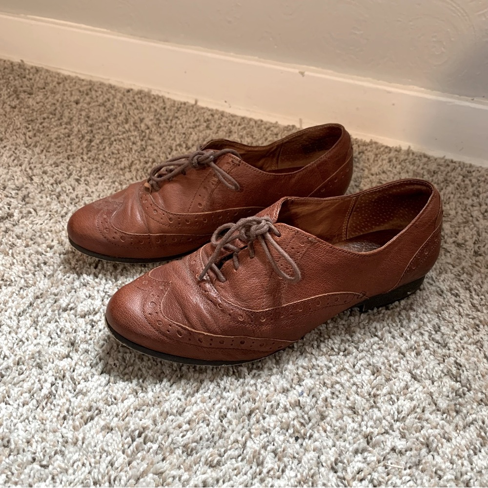 Clarks Oxford in brown, Size 8.5